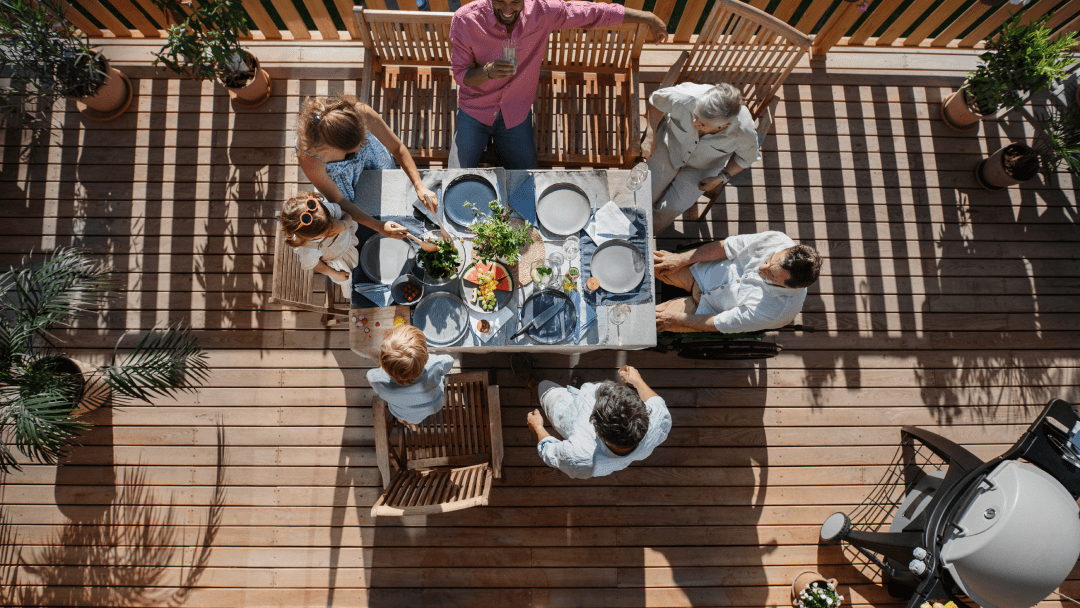 kayu decking estetik