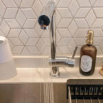 CRESTIAL EINS S/L SINK MIXER W/ PULL OUT HANDSPRAY C33797 - Image 3