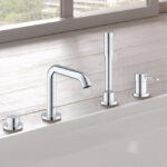 GROHE ESSENCE 4-HOLE S-LEVER BATH COMBINATION WITH CONCEALED BODY 19578001 - Image 2