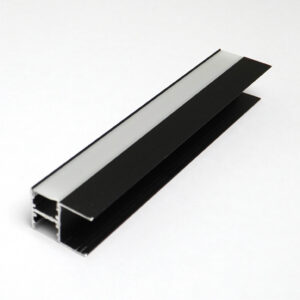 Penta Linea ALUMINIUM PROFILE + PLASTIC COVER 26.55X20.3MM ANODIZING SANDBLAST BLACK 3M/PC