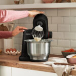 BOSCH SERIES 2 KITCHEN MACHINE 700 W BLACK. SKU: MUMS2EB01 - Image 2