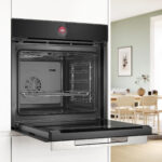 BOSCH SERIES 8 BUILT-IN/UNDER SINGLE OVEN. SKU: HBG7341B1 - Image 2